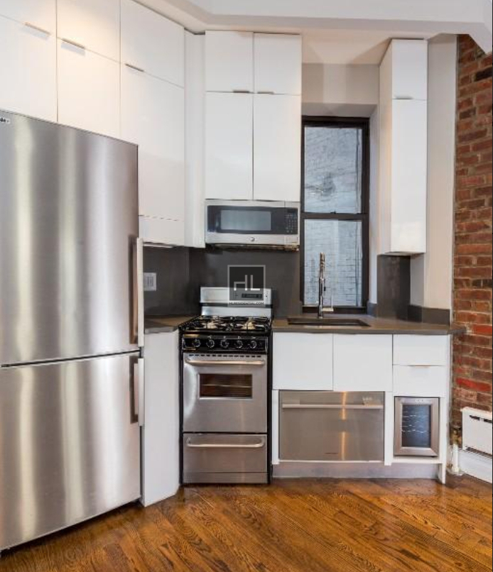 Mott St. - Photo 1