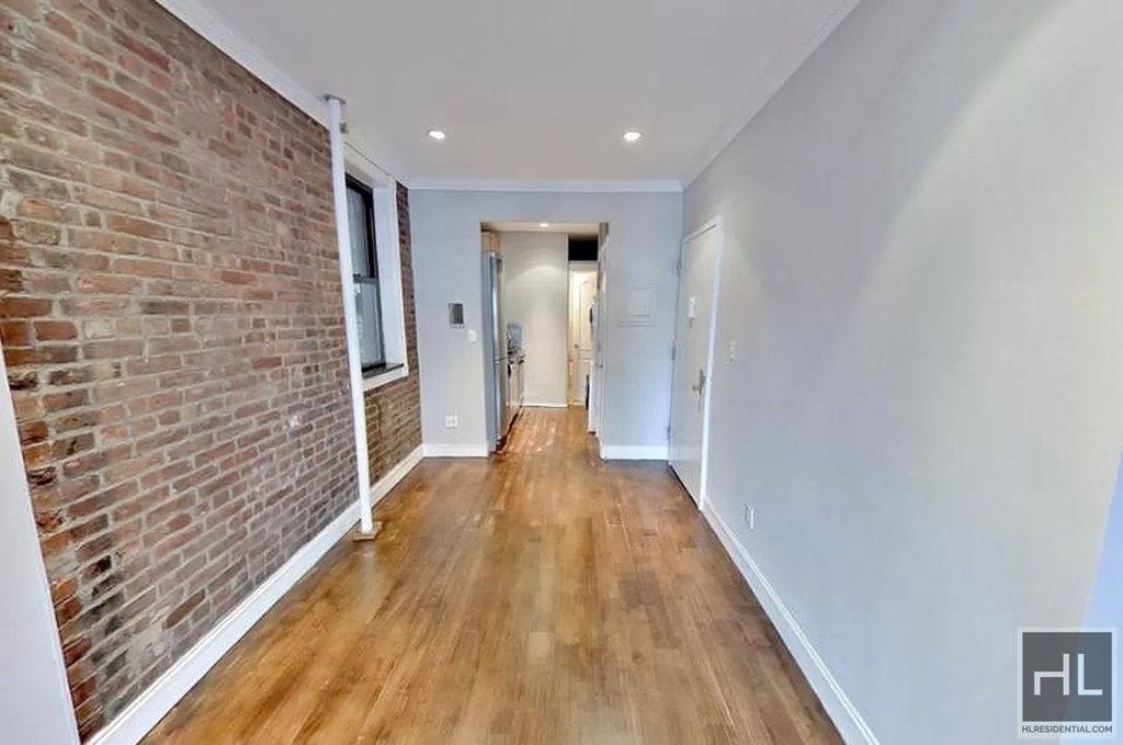 10th Ave. - Photo 1