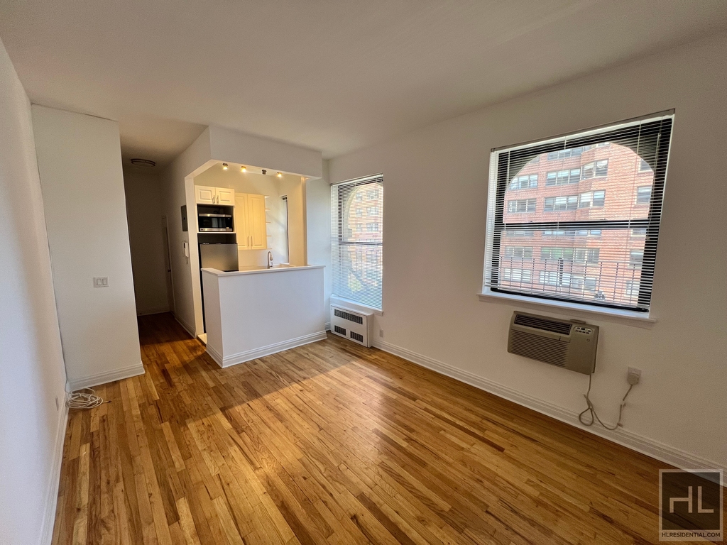 East 83rd Street - Photo 0