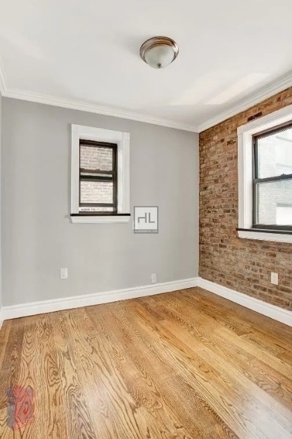 10th Ave. - Photo 3