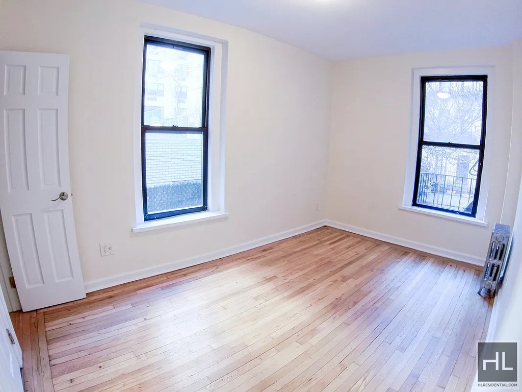 East 84th Street - Photo 3
