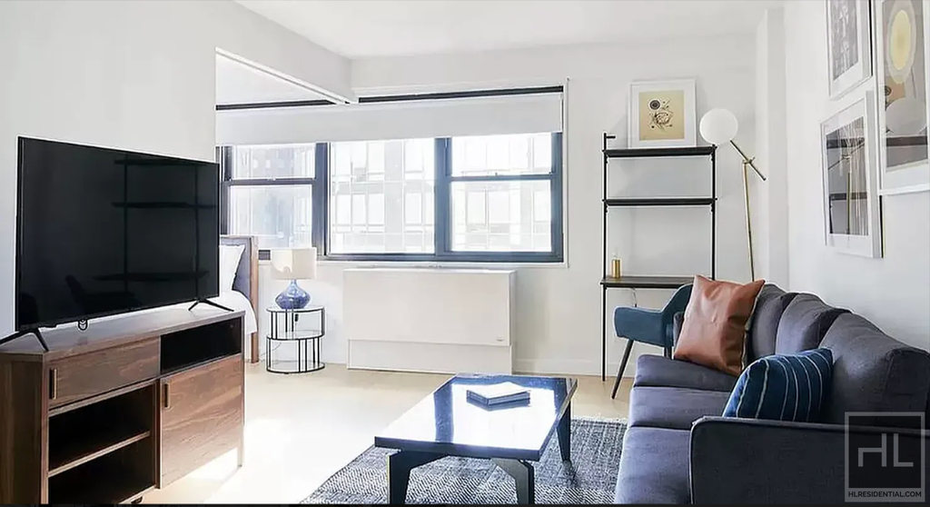 East 39th Street - Photo 1