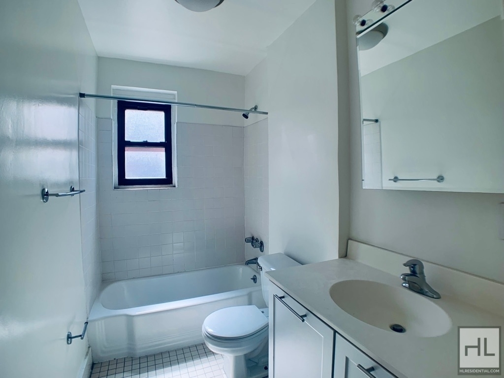East 36 Street - Photo 2