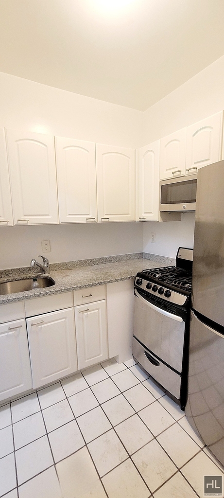 East 80 Street - Photo 0