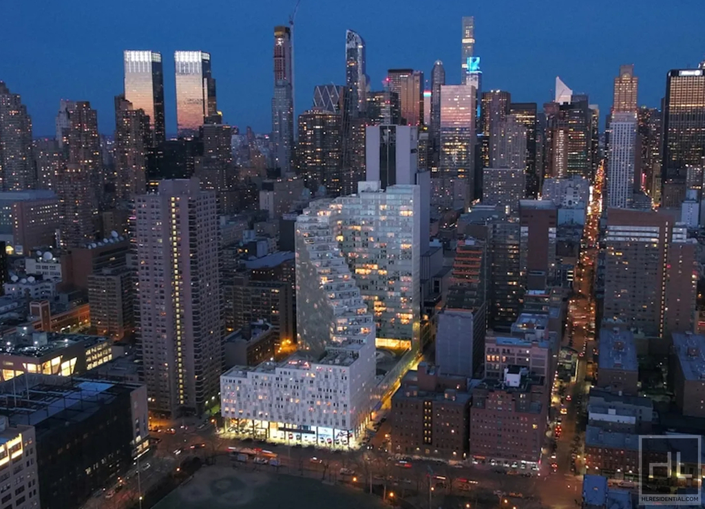 West 54th Street - Photo 20