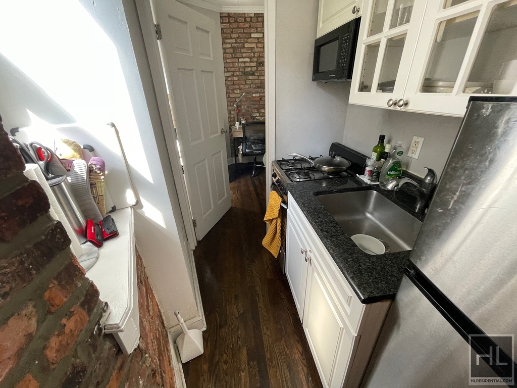 E 13th St. - Photo 2