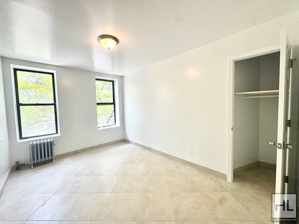85 Street - Photo 5