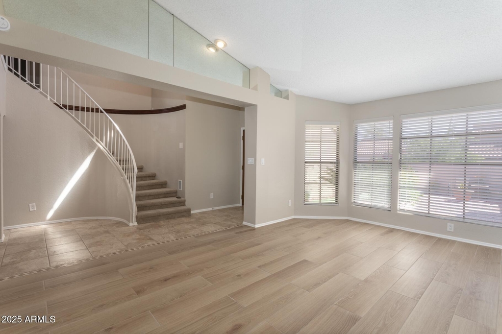 10930 E Hope Drive - Photo 8