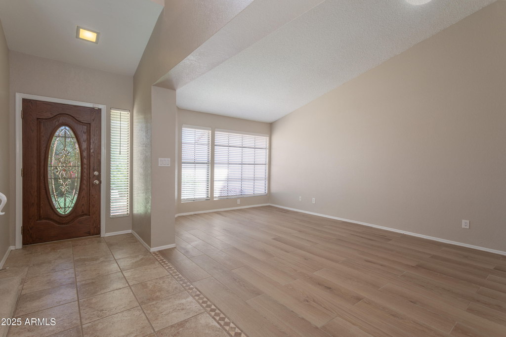 10930 E Hope Drive - Photo 9