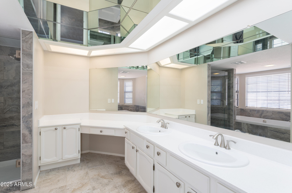 10930 E Hope Drive - Photo 15