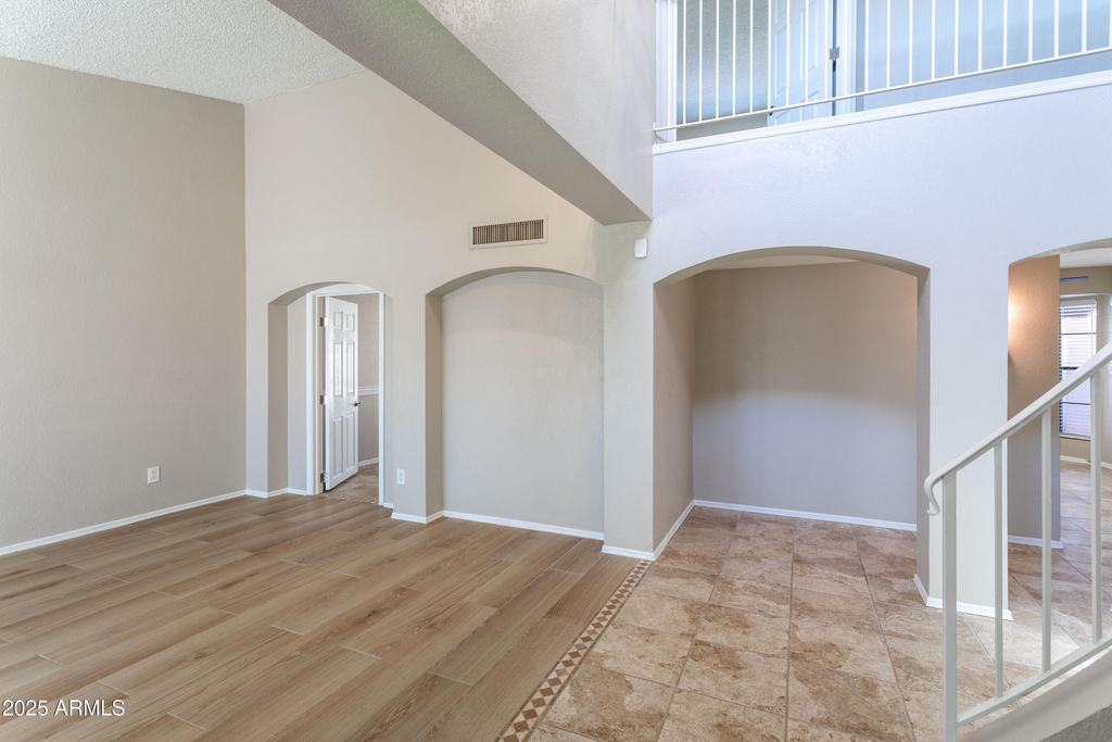 10930 E Hope Drive - Photo 5