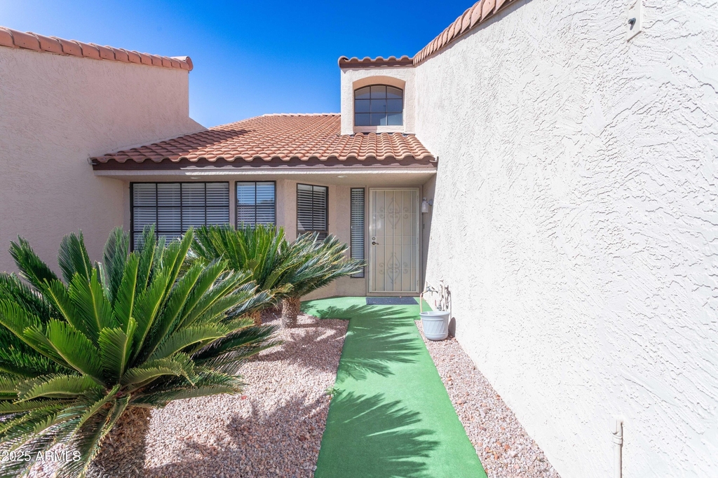 10930 E Hope Drive - Photo 0