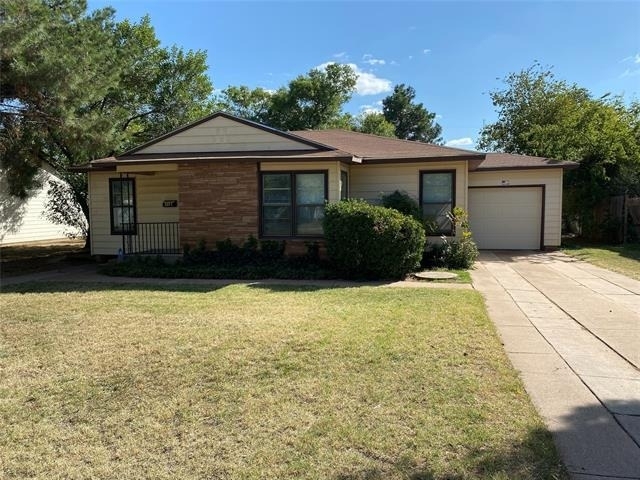 2371 Moore Street - Photo 0