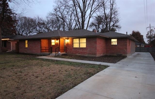 717 Greenleaf Drive - Photo 26