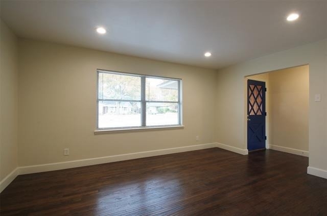 717 Greenleaf Drive - Photo 4