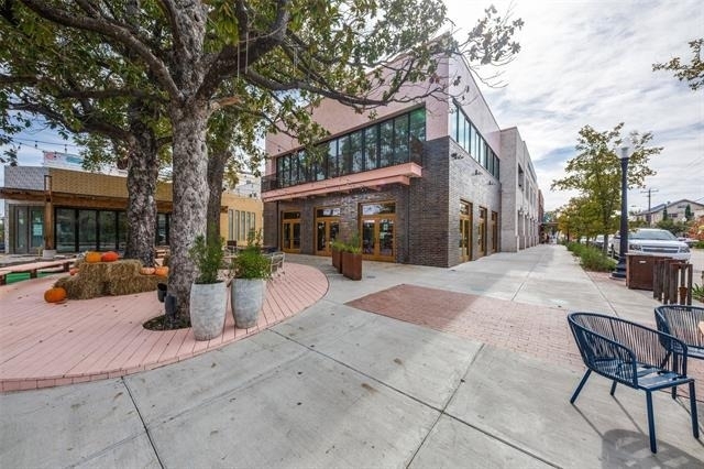734 N Montclair Avenue - Photo 29
