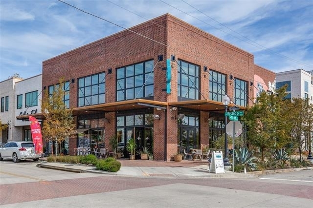 734 N Montclair Avenue - Photo 25