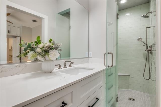 734 N Montclair Avenue - Photo 17