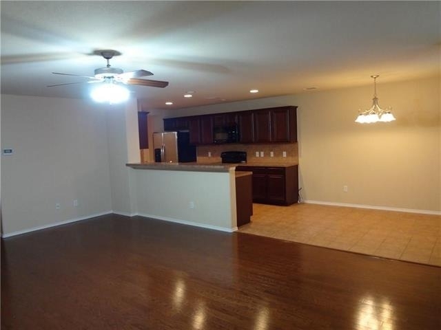 904 Mazatlan Court - Photo 2