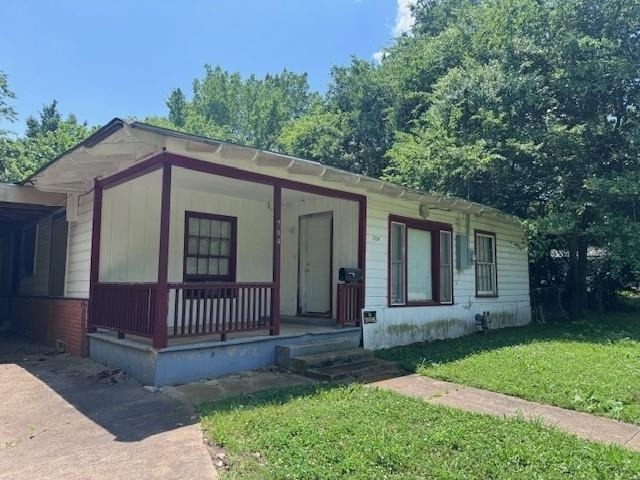 704 Cedar Street - Photo 0