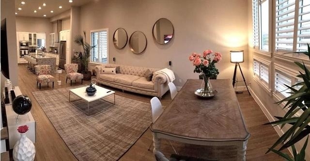 3816 Roseland Avenue - Photo 1