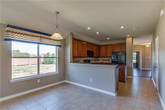 1404 Bluebird Drive - Photo 9