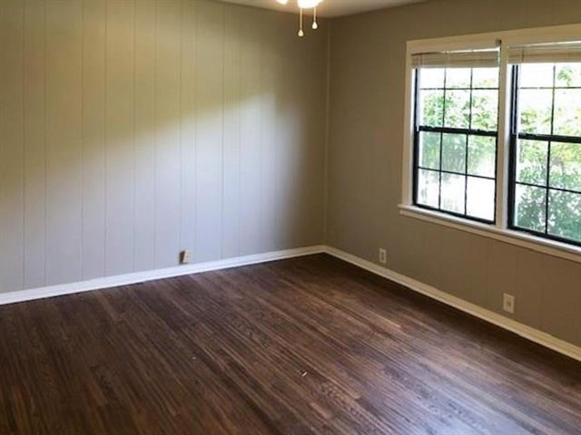 602 W 3rd Street - Photo 8