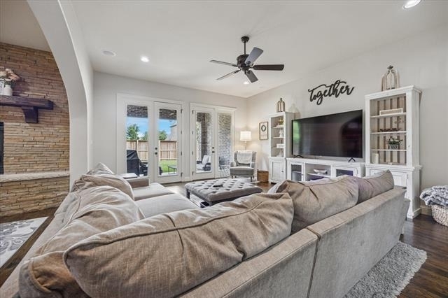 580 Butchart Drive - Photo 9