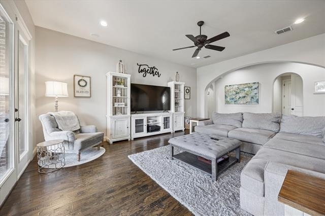 580 Butchart Drive - Photo 10