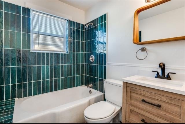 4920 W University Boulevard - Photo 3