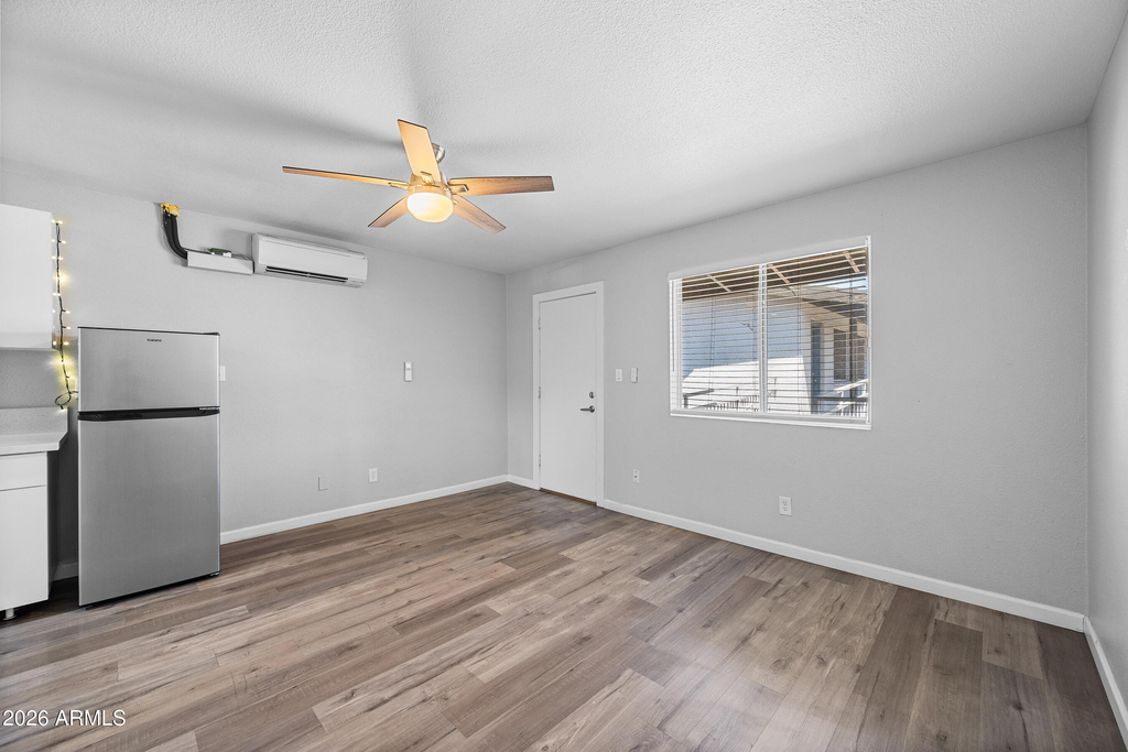 3025 N 32nd Street - Photo 3