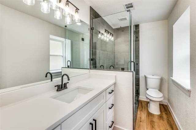 1108 Highpoint Road - Photo 7