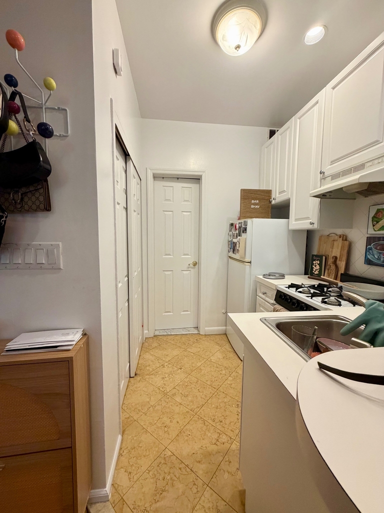 534 East 83rd Street - Photo 4