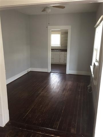 813 W 8th Street - Photo 2