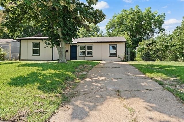 3806 Castle Hills Drive - Photo 1