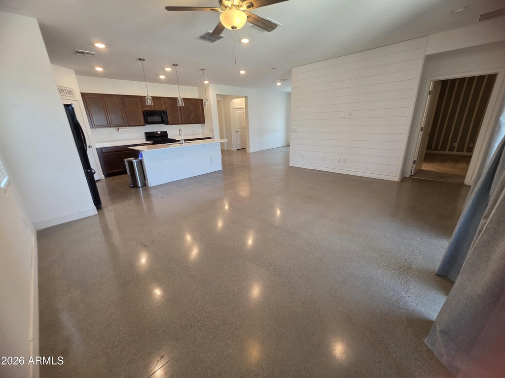 320 S 202nd Lane - Photo 5