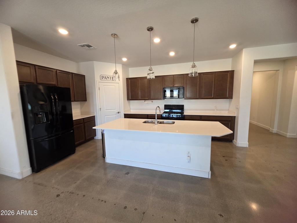 320 S 202nd Lane - Photo 1