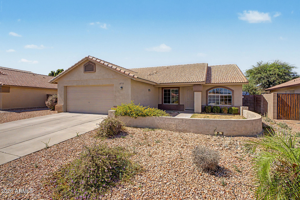 8752 W Melinda Lane - Photo 5