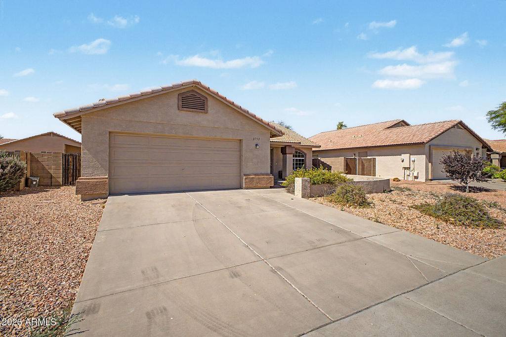 8752 W Melinda Lane - Photo 3