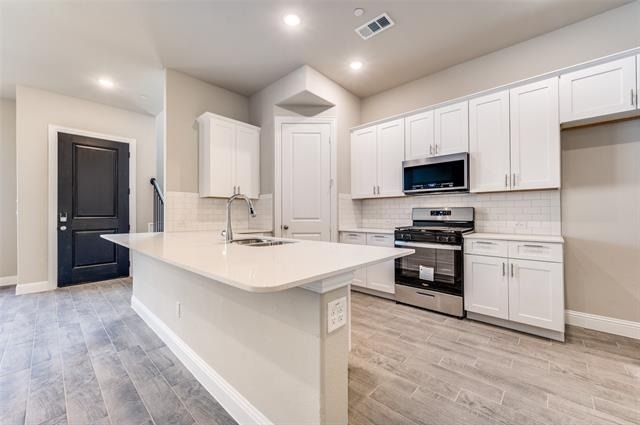 6148 Blythe Drive - Photo 7