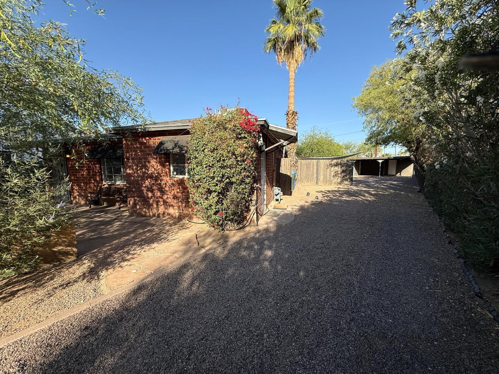 41 E Woodward Drive - Photo 4