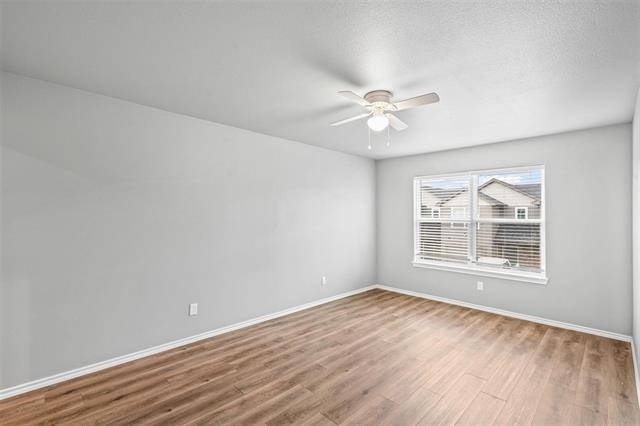 136 Abbey Park Court - Photo 16