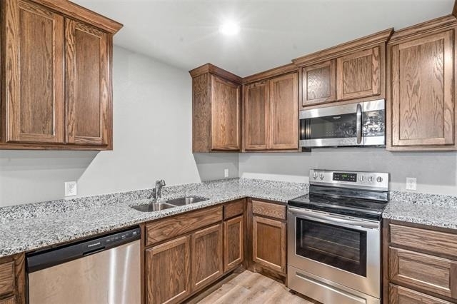 136 Abbey Park Court - Photo 11