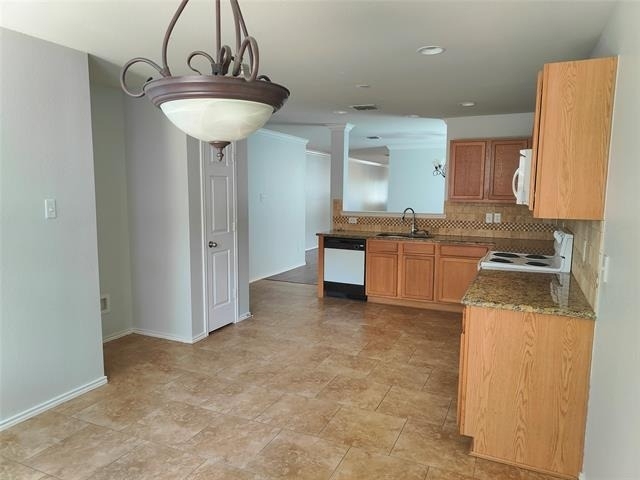 13179 Michelle Drive - Photo 11