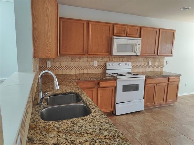 13179 Michelle Drive - Photo 9