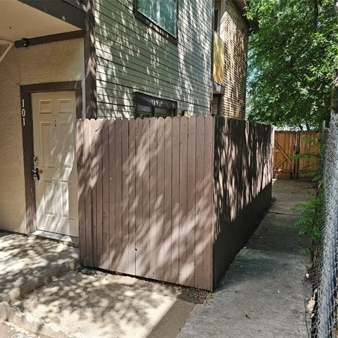 3209 Norwalk Avenue - Photo 1
