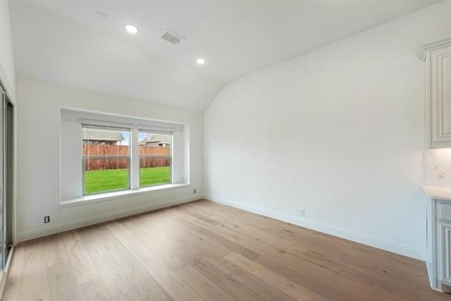1073 Canuela Way - Photo 18