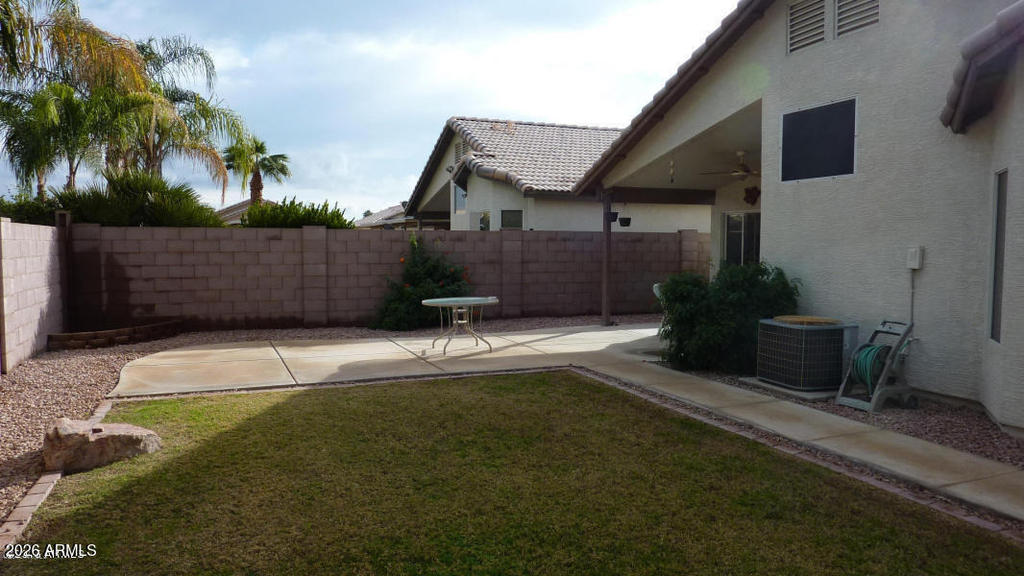 140 W Oxford Lane - Photo 13