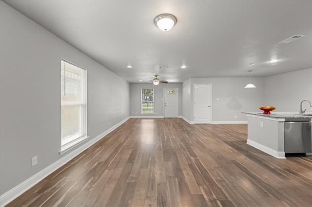 438 Sabine Avenue - Photo 7
