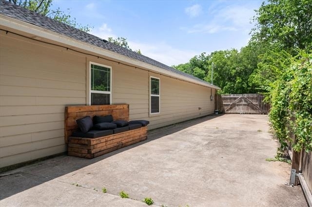 438 Sabine Avenue - Photo 22